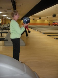 Lila Smith bowling